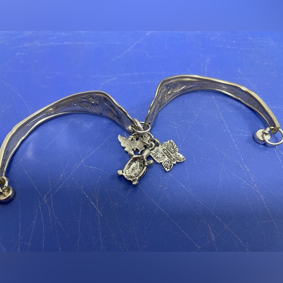 Vintage Artisan Butterfly & Turtle Charm Silver Spoon Bracelet Floral Pattern - Picture 10 of 10